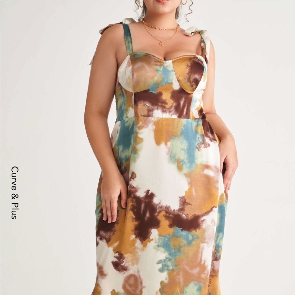 Curve & Plus Watercolor Maxi Dress